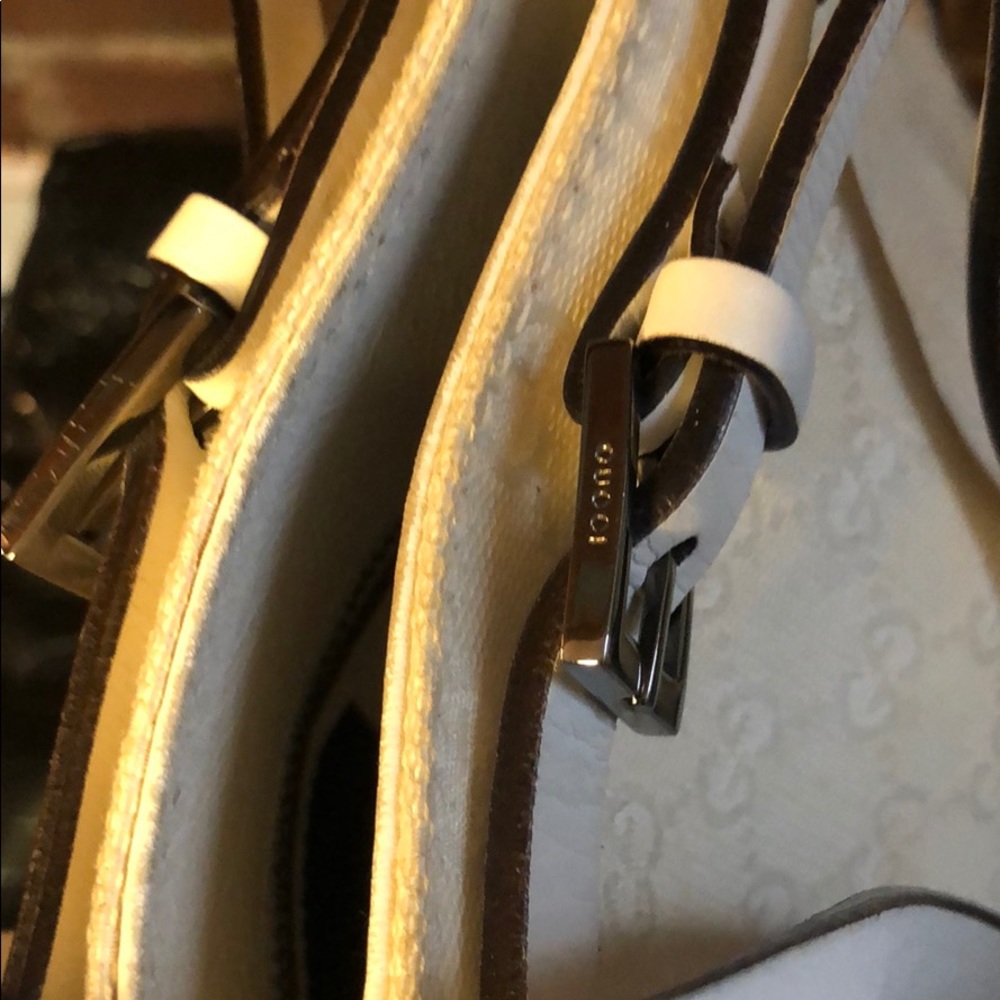 White Gucci Shoulder Bag - Picture 8 of 12